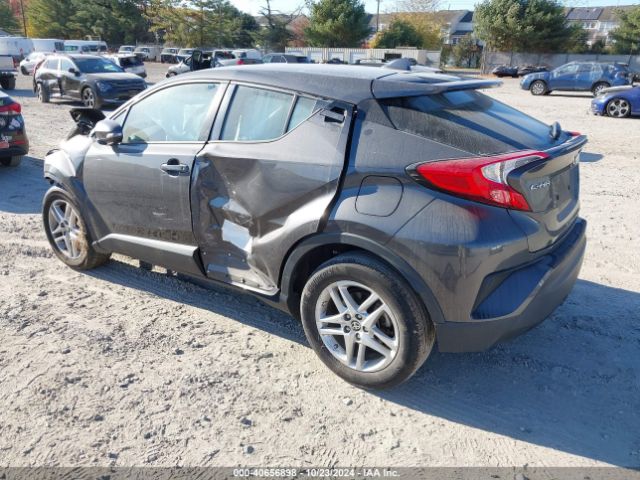NMTKHMBX2LR105559 Toyota C-HR LE