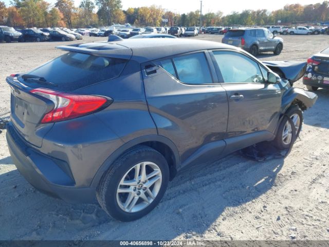 NMTKHMBX2LR105559 Toyota C-HR LE