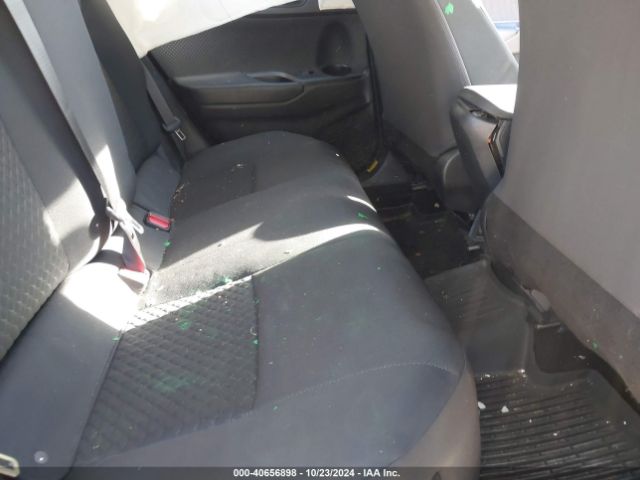 NMTKHMBX2LR105559 Toyota C-HR LE