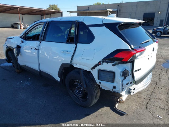 Toyota RAV4 LE 2024 2T3K1RFV1RW348380 Image 3