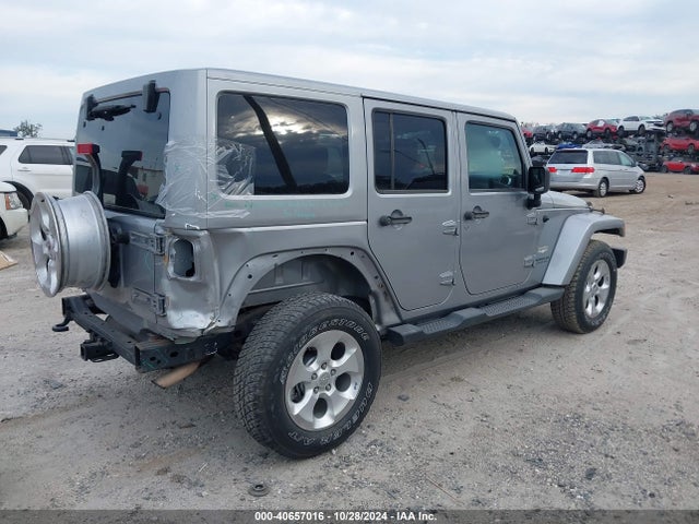 1C4BJWEG2EL110813 Jeep Wrangler Unlimited Sahara