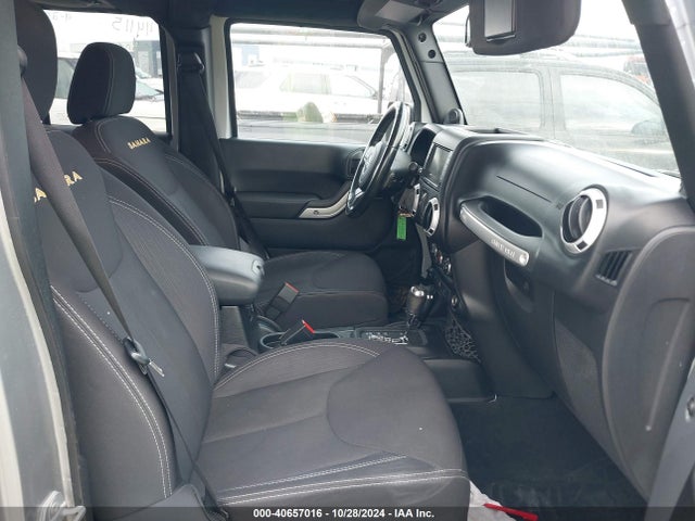 1C4BJWEG2EL110813 Jeep Wrangler Unlimited Sahara