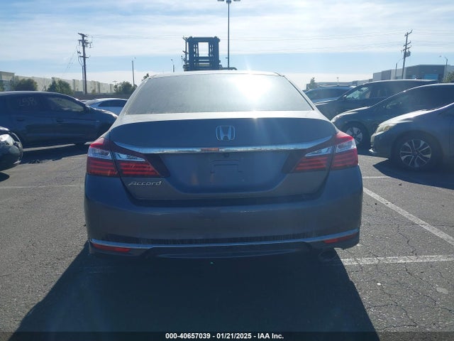 Honda ACCORD LX 2017 1HGCR2F45HA101597 Image 16