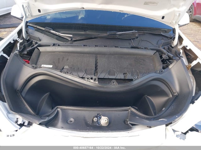 2023 TESLA MODEL Y 7SAYGDED1PF957284 Photo 9