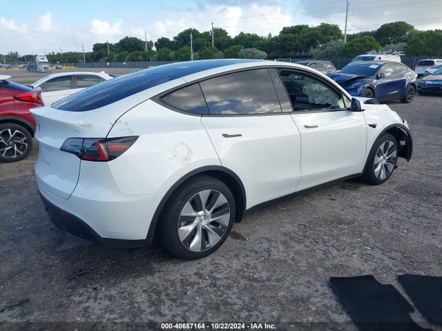 2023 TESLA MODEL Y 7SAYGDED1PF957284 Photo 3