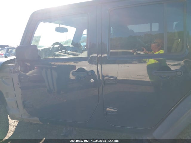 1C4HJWDG1JL890552 Jeep Wrangler Jk Unlimited Sport S 4x4
