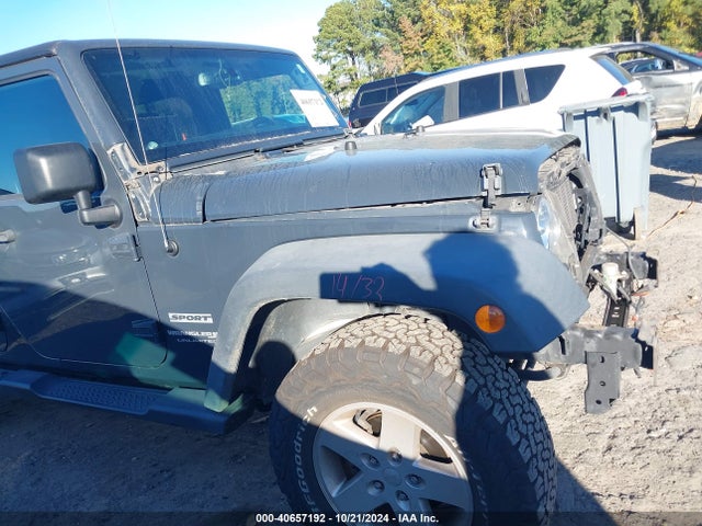 1C4HJWDG1JL890552 Jeep Wrangler Jk Unlimited Sport S 4x4