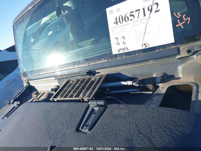 1C4HJWDG1JL890552 Jeep Wrangler Jk Unlimited Sport S 4x4