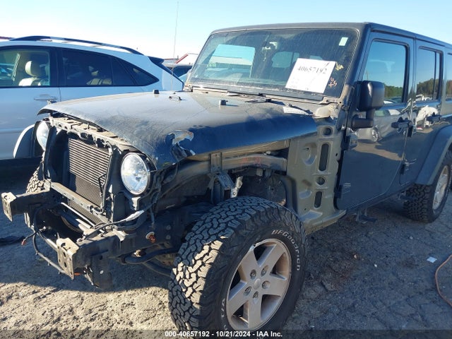 1C4HJWDG1JL890552 Jeep Wrangler Jk Unlimited Sport S 4x4
