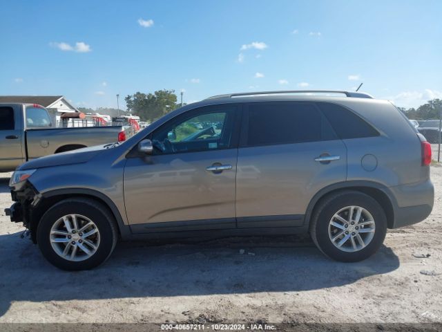 5XYKT3A63FG592839 KIA SORENTO LX