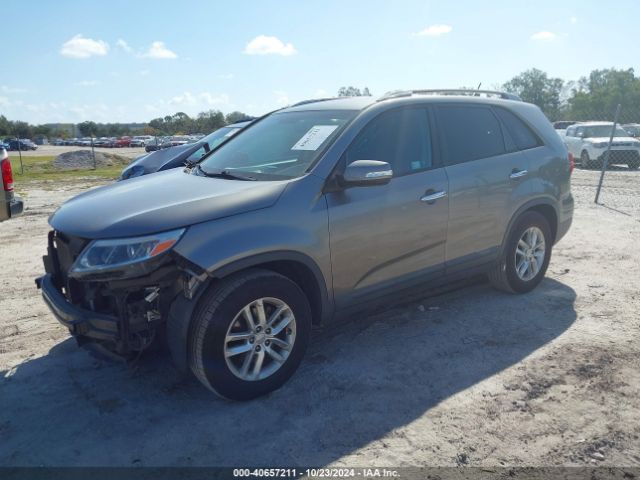 5XYKT3A63FG592839 KIA SORENTO LX