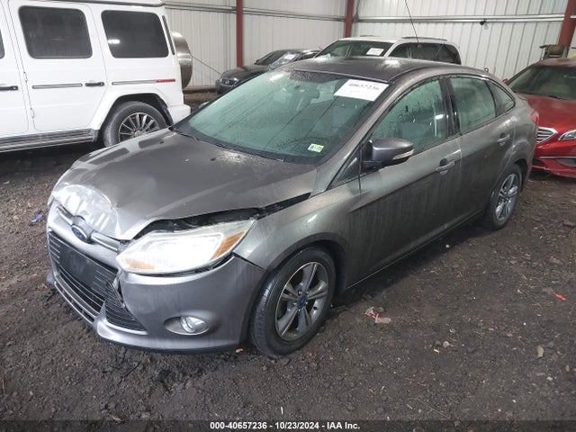 Ford FOCUS SE 2014 1FADP3F23EL291211 Image 2