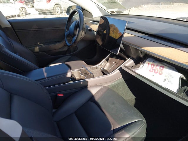 2018 TESLA MODEL 3 5YJ3E1EA9JF152769 Photo 4