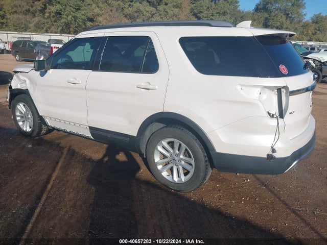 Ford EXPLORER XLT 2017 1FM5K7D86HGC46655 Image 3