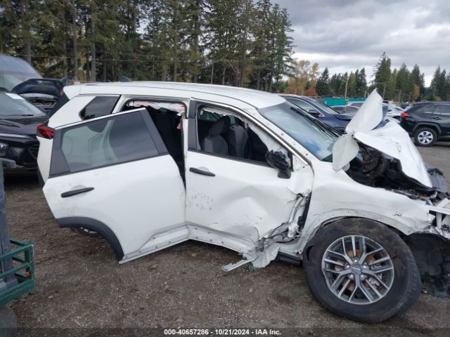 5N1BT3AA7NC706098 Nissan Rogue S Fwd