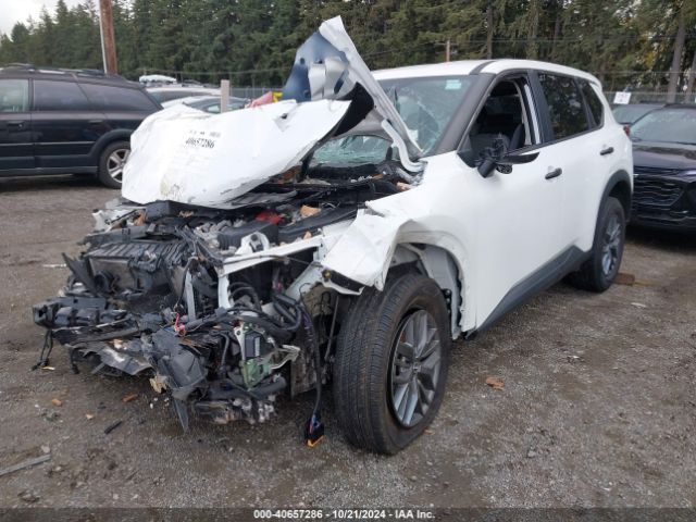 5N1BT3AA7NC706098 Nissan Rogue S Fwd