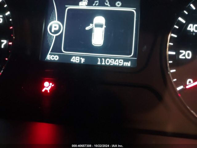 5XYPGDA50HG279225 KIA Sorento 3.3l Lx