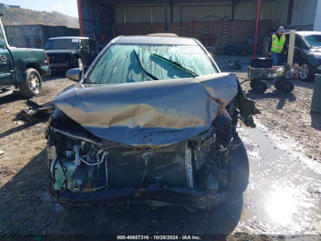 2T1BURHE2EC105167 Toyota COROLLA LE