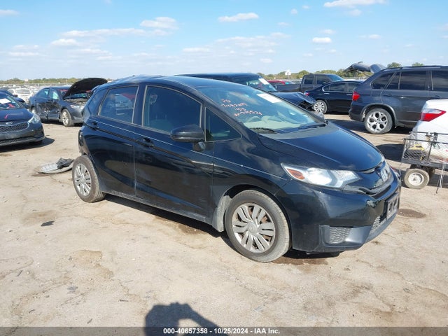 Honda FIT LX 2015 3HGGK5H53FM775521 Image 1
