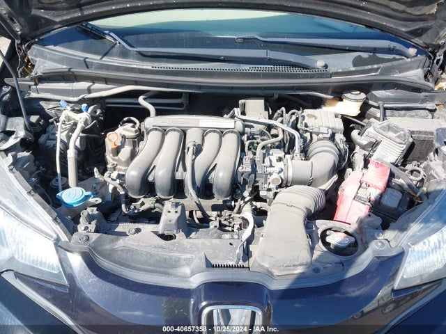 Honda FIT LX 2015 3HGGK5H53FM775521 Image 10