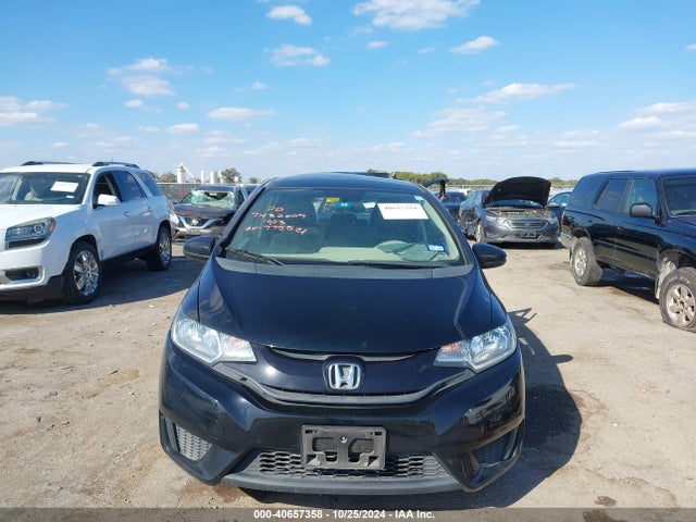 Honda FIT LX 2015 3HGGK5H53FM775521 Image 11
