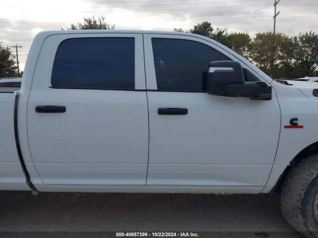 3C6UR5CLXPG556145 RAM 2500 Tradesman  4x4 6'4 Box