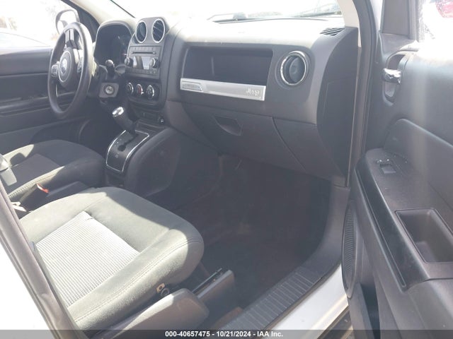 1C4NJCBA2FD219845 Jeep Compass Sport