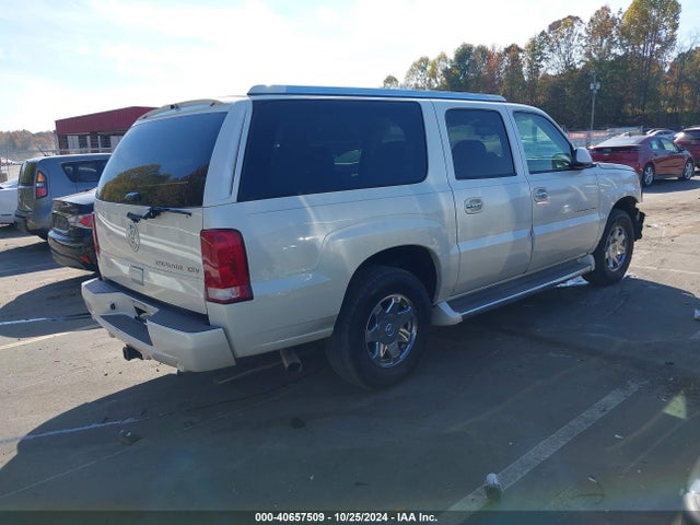 2006 CADILLAC ESCALADE ESV 3GYFK66N16G101931 Photo 3