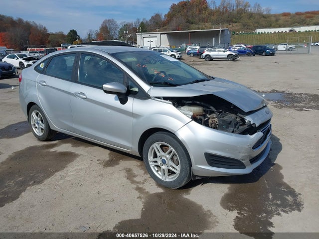 Ford FIESTA SE 2019 3FADP4BJXKM107878 Image 1