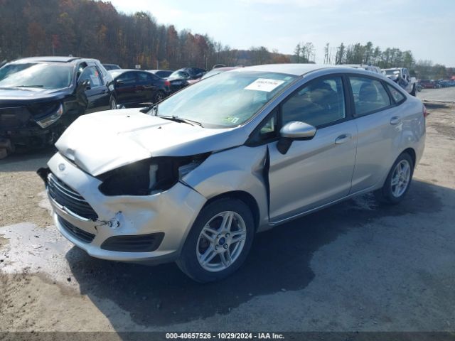 Ford FIESTA SE 2019 3FADP4BJXKM107878 Image 2