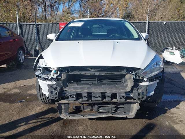 Ford FOCUS SE 2016 1FADP3F23GL403900 Image 6