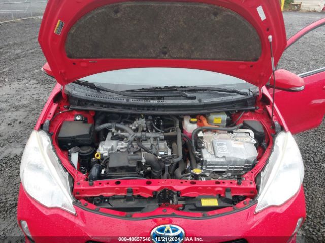 JTDKDTB3XE1566562 Toyota Prius C Four
