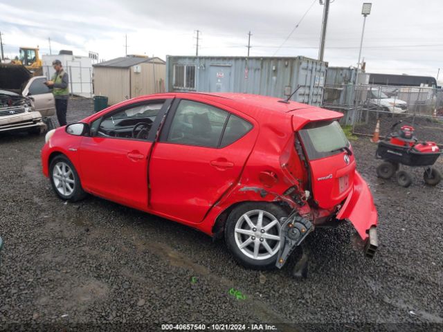 JTDKDTB3XE1566562 Toyota Prius C Four