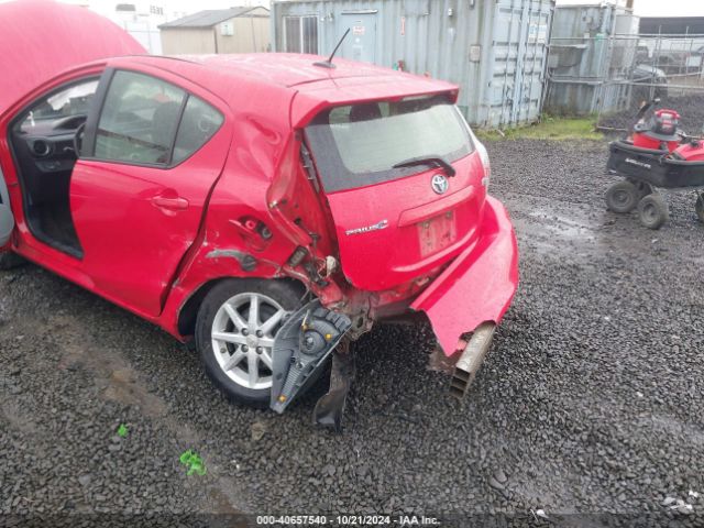 JTDKDTB3XE1566562 Toyota Prius C Four