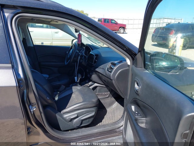 3C4NJDBBXKT630963 Jeep Compass Altitude 4x4