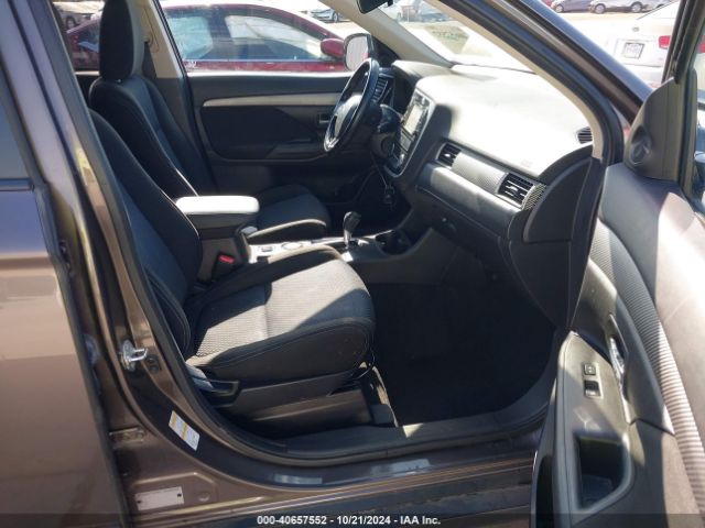 JA4AD3A30GZ062047 Mitsubishi Outlander Se