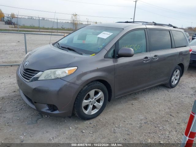 5TDKK3DC6ES409052 Toyota Sienna Le V6 8 Passenger