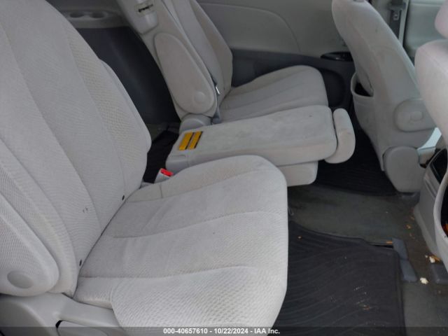 5TDKK3DC6ES409052 Toyota Sienna Le V6 8 Passenger