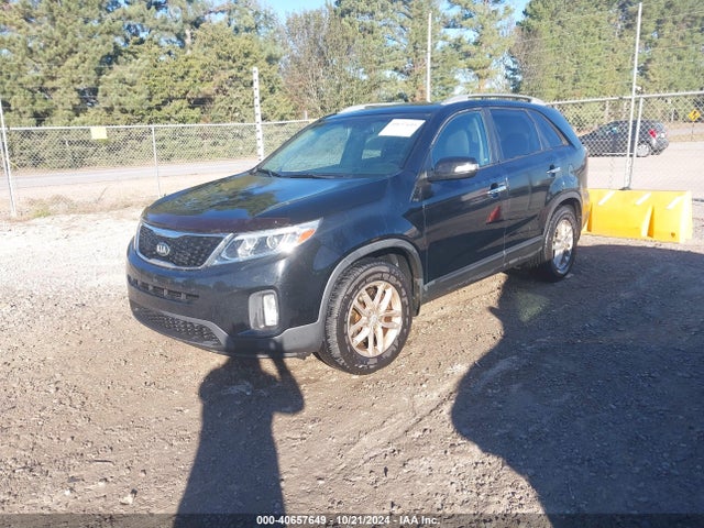 KIA Sorento Lx V6 2015 5XYKT4A77FG596102 Image 2