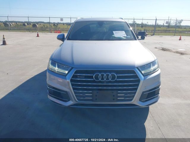 WA1LAAF70JD051281 Audi Q7 3.0t Premium