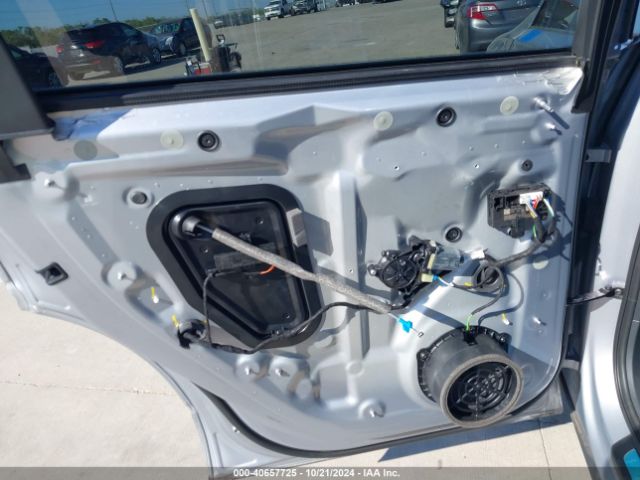 WA1LAAF70JD051281 Audi Q7 3.0t Premium