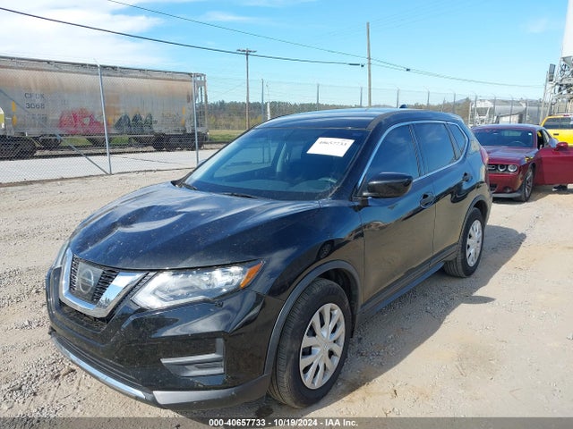 Nissan ROGUE S 2017 5N1AT2MT8HC835961 Image 2