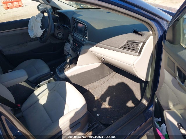 Hyundai ELANTRA SE 2017 5NPD84LF7HH034422 Image 5