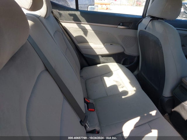 Hyundai ELANTRA SE 2017 5NPD84LF7HH034422 Image 8