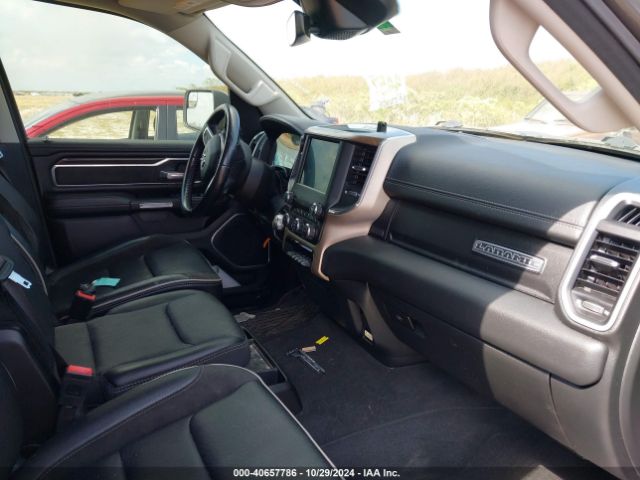 1C6RREJT7NN311929 RAM 1500 Laramie  4x2 5'7 Box
