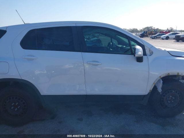 3GNCJKSB9FL215674 Chevrolet Trax 1ls