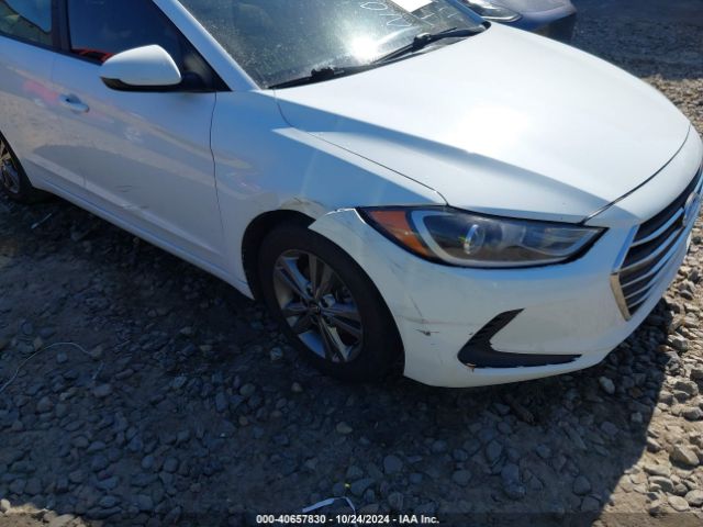 5NPD84LF3JH228600 Hyundai ELANTRA SEL