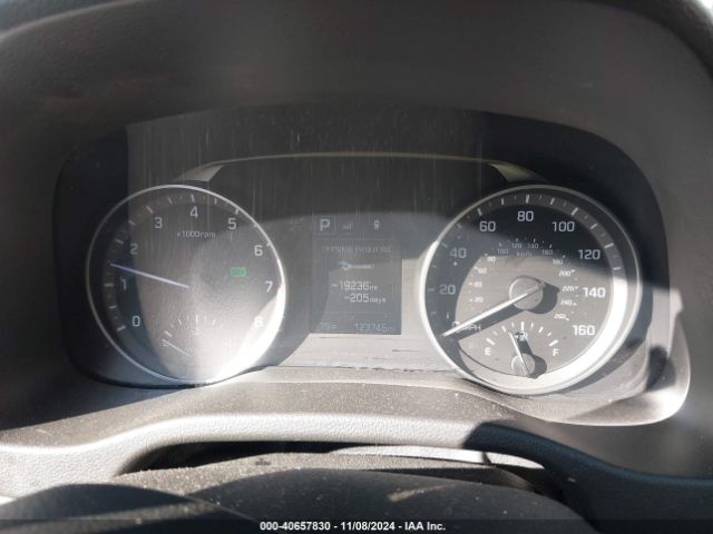 5NPD84LF3JH228600 Hyundai ELANTRA SEL