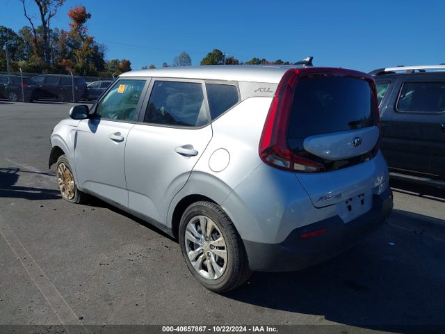 KIA SOUL LX 2020 KNDJ23AU0L7097987 Image 3
