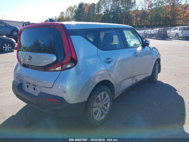 KIA SOUL LX 2020 KNDJ23AU0L7097987 Image 4